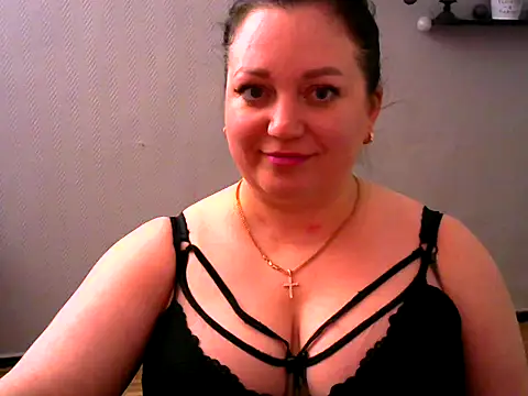 AmanaGi online show from February 18, 4:48 pm