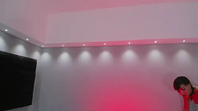 Snapshot of xGenesis_Miller_ chatting on February 6, 8:07 am xGenesis Miller online show from February 6, 8:07 am