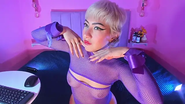 Snapshot of xGenesis_Miller_ chatting on October 8, 3:20 pm xGenesis Miller online show from October 8, 3:20 pm