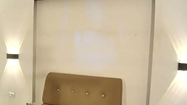 Snapshot of xGenesis_Miller_ chatting on October 31, 9:05 pm xGenesis Miller online show from October 31, 9:05 pm