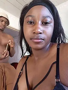 Snapshot of Jaybolla chatting on December 5, 7:28 am Jaybolla online show from December 5, 7:28 am