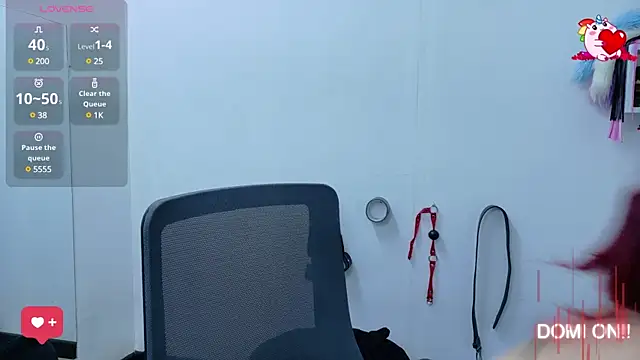 Catwhite  online show from March 1, 1:40 pm