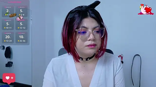 Catwhite  online show from March 19, 12:23 pm