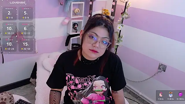 Catwhite  online show from April 18, 2:21 pm