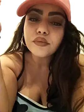 AriaRussell online show from November 7, 2:50 pm