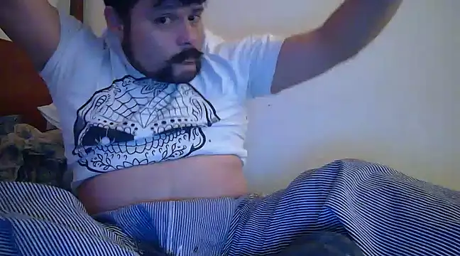 Snapshot of LumberJockMan chatting on February 11, 9:35 pm LumberJockMan online show from February 11, 9:35 pm