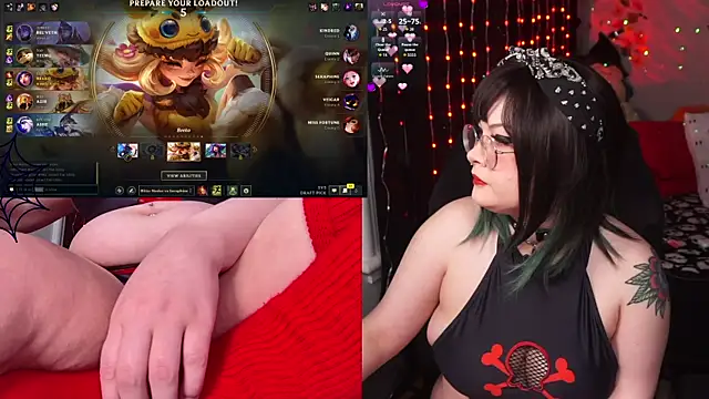 Snapshot of evamila chatting on November 2, 10:56 pm evamila online show from November 2, 10:56 pm