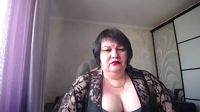 JuicyLady Di online show from March 22, 9:13 am