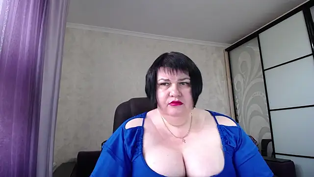 JuicyLady Di online show from September 29, 5:01 am