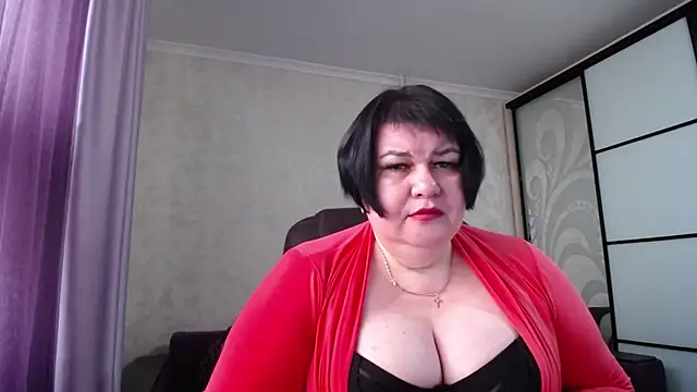 JuicyLady Di online show from October 28, 5:22 am