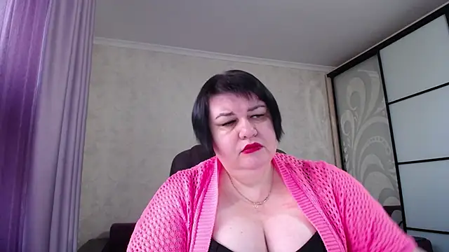 JuicyLady Di online show from November 4, 5:06 am