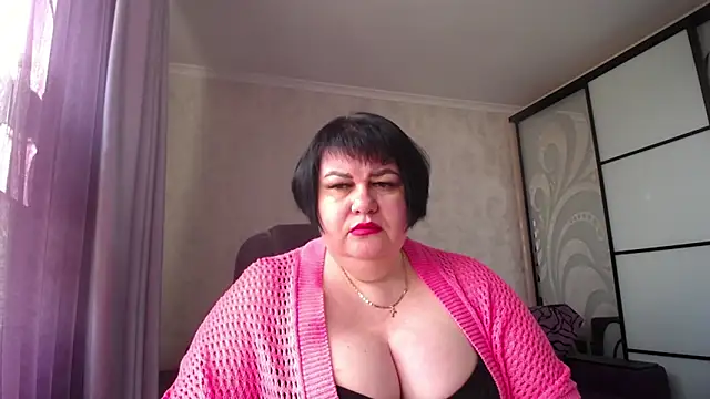 Snapshot of JuicyLady_Di chatting on April 30, 5:36 am JuicyLady Di online show from April 30, 5:36 am