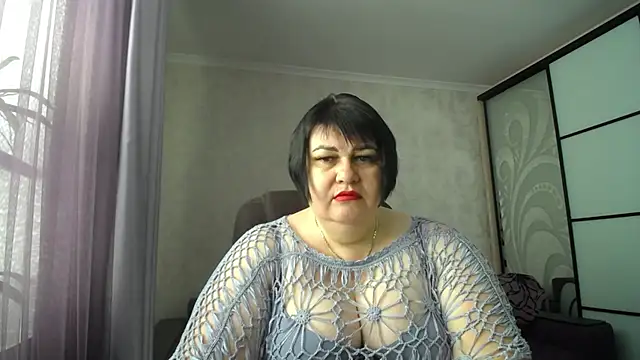 Snapshot of JuicyLady_Di chatting on July 25, 5:05 am JuicyLady Di online show from July 25, 5:05 am