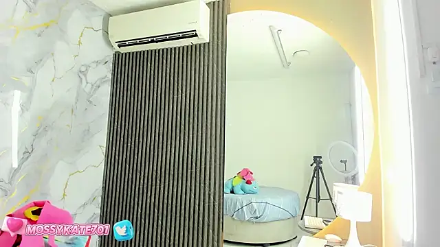 Katemoss70 online show from January 30, 12:16 pm