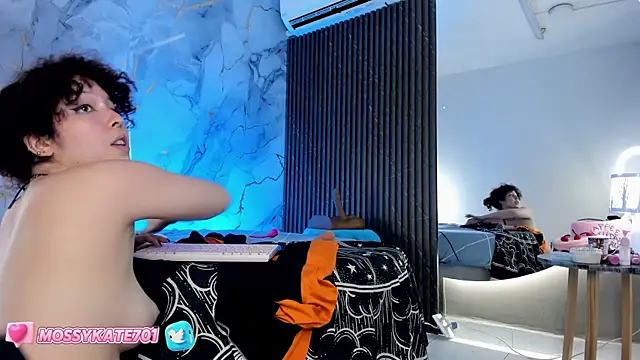 Katemoss70 online show from January 31, 6:03 pm