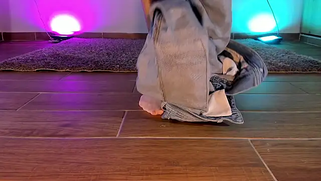 ArchieCollins online show from March 11, 11:04 pm