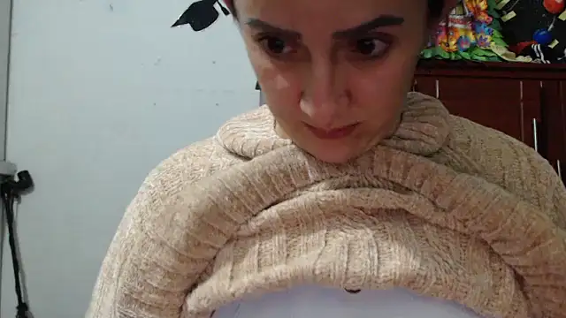 Snapshot of DeepAnal07 chatting on December 14, 3:45 am DeepAnal07 online show from December 14, 3:45 am