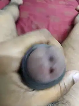 Snapshot of Aaryans69 chatting on November 3, 11:59 pm Aaryans69 online show from November 3, 11:59 pm