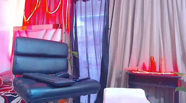 Snapshot of Hotgiirl_1 chatting on March 11, 3:02 pm Hotgiirl 1 online show from March 11, 3:02 pm