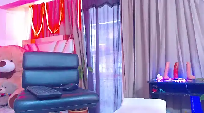 Snapshot of Hotgiirl_1 chatting on March 21, 3:02 pm Hotgiirl 1 online show from March 21, 3:02 pm