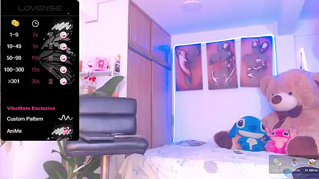 Snapshot of Hotgiirl_1 chatting on November 25, 9:26 pm Hotgiirl 1 online show from November 25, 9:26 pm