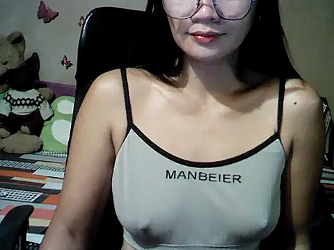 Mia Rein online show from March 14, 2:33 pm