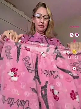 Snapshot of RAIRAsexy chatting on June 29, 10:15 am RAIRAsexy online show from June 29, 10:15 am