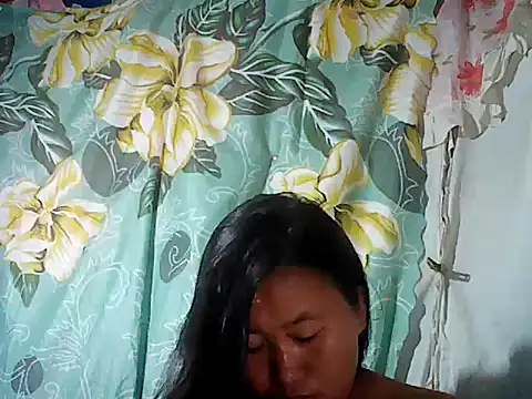 Snapshot of Sexyhorney4u chatting on September 19, 12:28 pm Sexyhorney4u online show from September 19, 12:28 pm