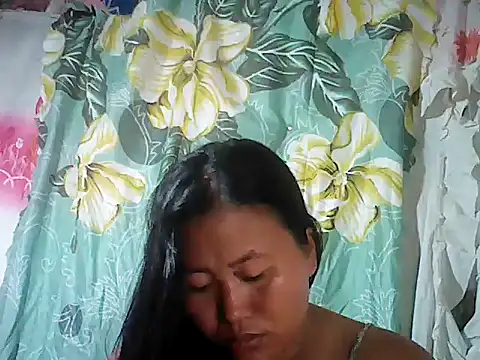 Snapshot of Sexyhorney4u chatting on November 12, 3:18 am Sexyhorney4u online show from November 12, 3:18 am