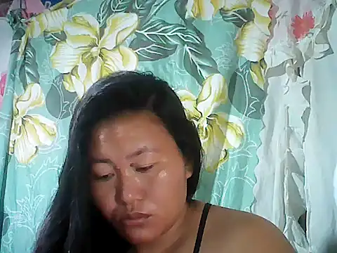 Snapshot of Sexyhorney4u chatting on November 20, 5:34 pm Sexyhorney4u online show from November 20, 5:34 pm