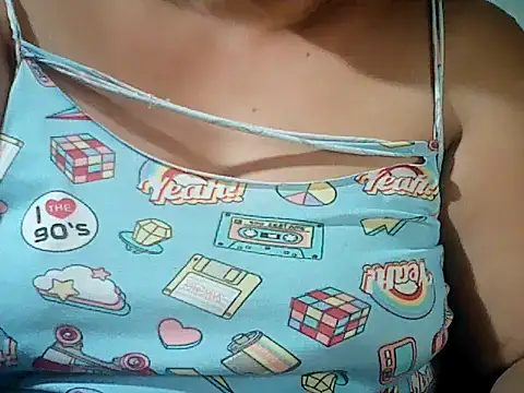 Snapshot of Sexyhorney4u chatting on December 1, 9:20 pm Sexyhorney4u online show from December 1, 9:20 pm