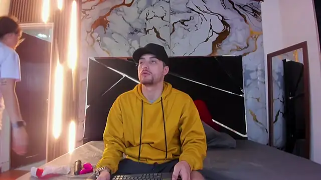 Pleasure Vibes23 online show from March 6, 8:37 pm