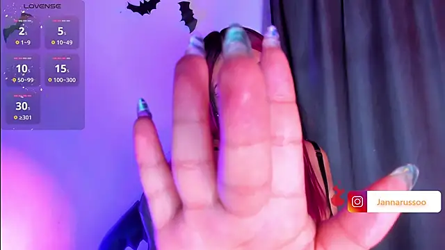 EmmaRusso online show from October 9, 9:13 pm