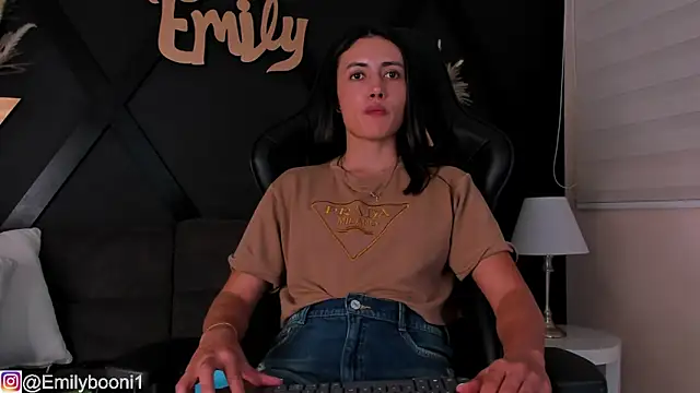 EmilyBoonny1 online show from March 11, 7:36 pm