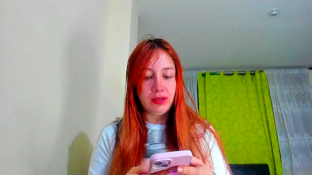 Snapshot of horny__molly_ chatting on February 7, 3:45 am horny  molly  online show from February 7, 3:45 am