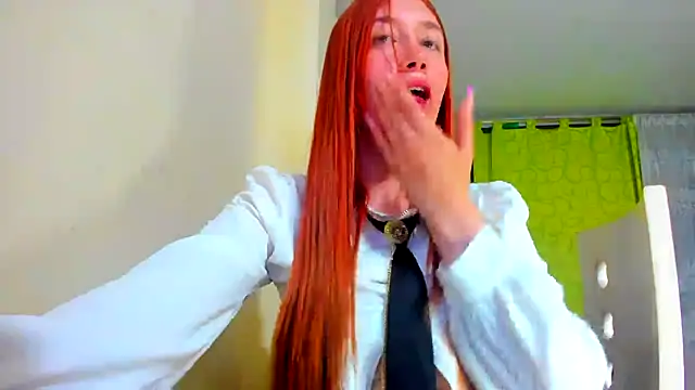 Snapshot of horny__molly_ chatting on February 9, 4:04 am horny  molly  online show from February 9, 4:04 am