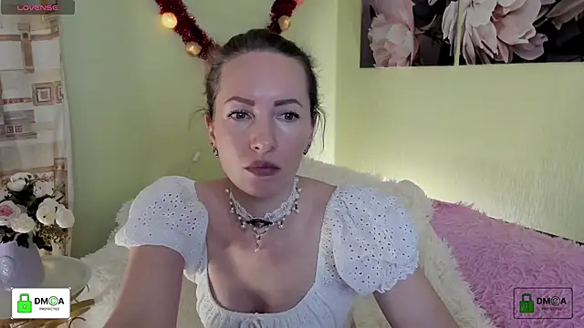 Queenymel online show from January 23, 3:32 pm