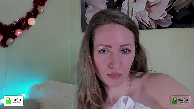 Queenymel online show from March 4, 3:37 pm