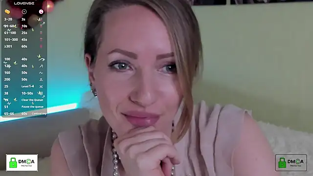 Queenymel online show from March 20, 5:04 pm