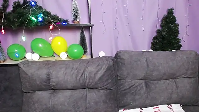 MilaLoona online show from January 9, 10:20 am