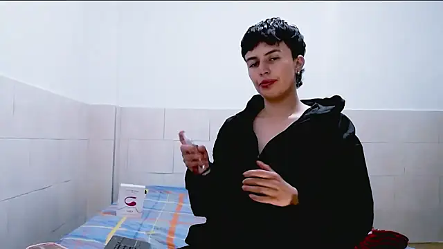 Cocain Atenea online show from April 23, 9:50 pm