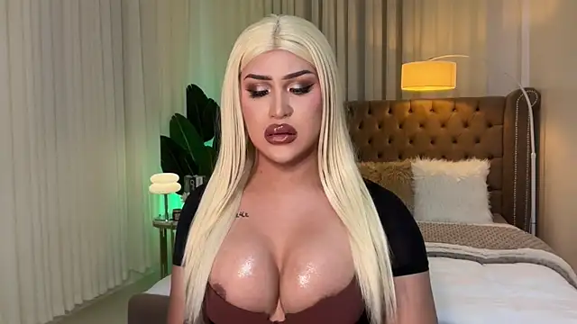 Your Majesty Tyra online show from January 18, 10:06 am