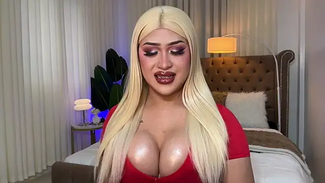 Your Majesty Tyra online show from March 23, 5:00 am