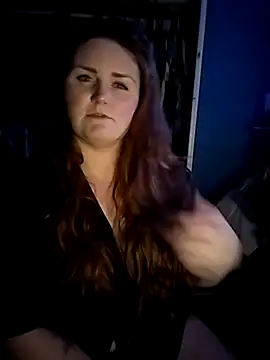 LunaaLovely online show from February 23, 4:32 am