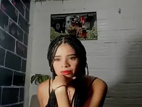 Snapshot of sarasandle chatting on March 8, 9:18 pm sarasandle online show from March 8, 9:18 pm