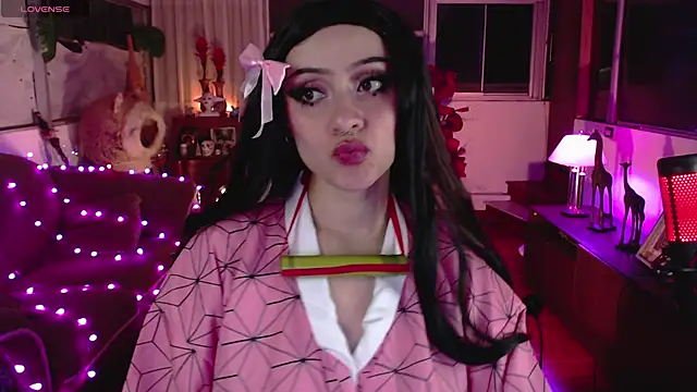 Snapshot of Aquamarinebubble chatting on February 8, 4:03 am Aquamarinebubble online show from February 8, 4:03 am