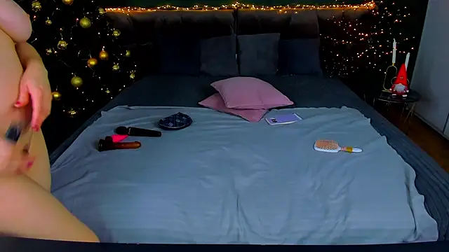 Kamilla Hot online show from January 10, 6:37 am