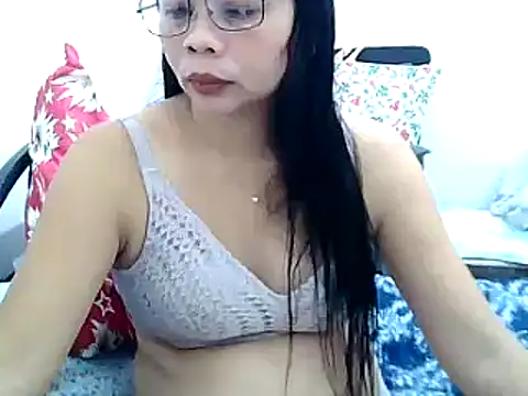 pinay milfxx online show from January 4, 1:10 am