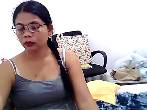 pinay milfxx online show from February 22, 11:57 pm