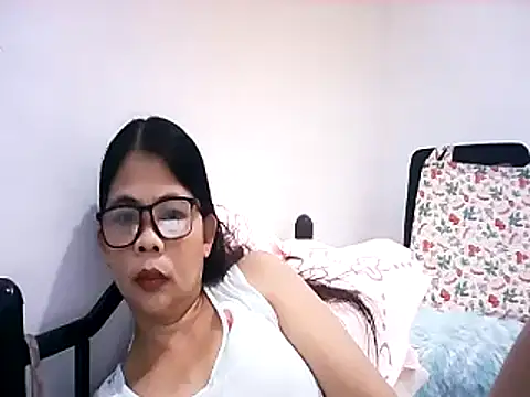 pinay milfxx online show from November 29, 1:19 am